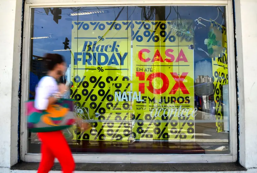 45,4% dos produtos não tiveram desconto real na Black Friday 2025: como a loja de móveis evita a 'Black Fraude'